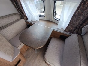 Eriba Touring 430